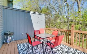 Charming Branson Getaway With Fireplace And Porch